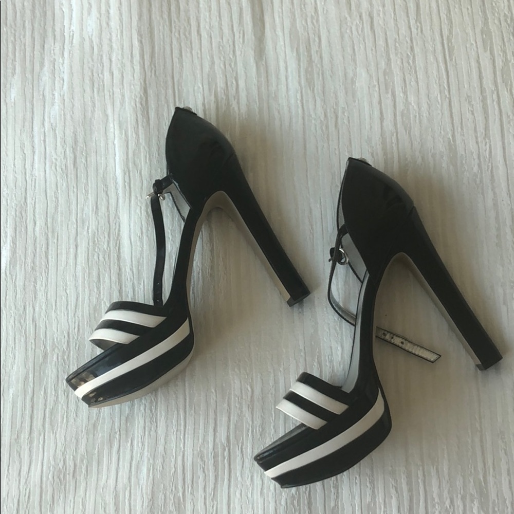 Guess platform heels
